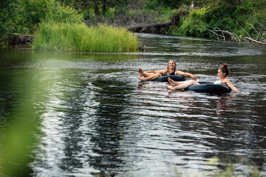 Wild swimming holes in rivers and lakes at Siwash Lake
